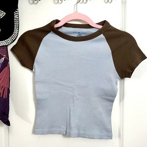 Brandy Melville Bella Blue Brown Ribbed Baseball Baby Tee